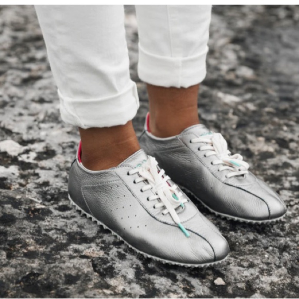 Plae Sun Sneakers Sz Women's 6/Men's 4.5 Silver Leather